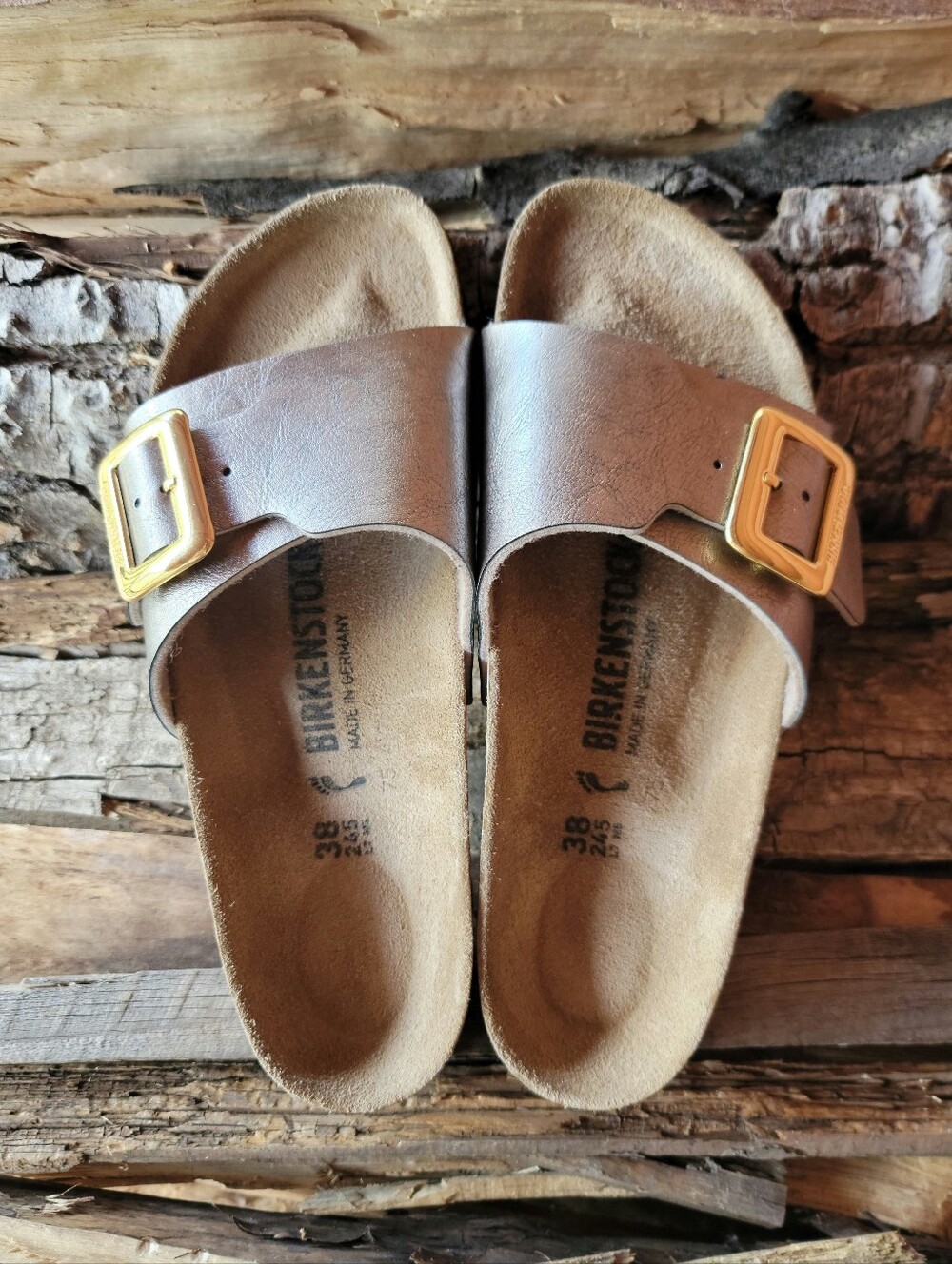 Women's Birkenstock Metallic Tan Sandal Slides (size 38)